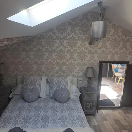 Lecarreblanc 住宿加早餐酒店 3*