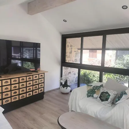 Lecarreblanc 住宿加早餐酒店