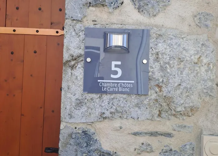 Lecarreblanc Bed and Breakfast